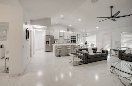 Port Saint Lucie House | Modern Port St Lucie Home: Shop, Dine & Unwind