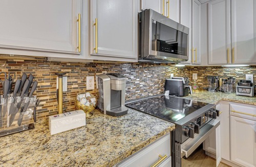 Veranda Palms House | Modern Resort Getaway 9 Mi to Disney Parks!