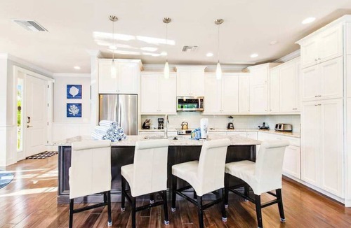 Holmes Beach Villa | Modern villa home near Gulf beaches with private heated pool & WiFi