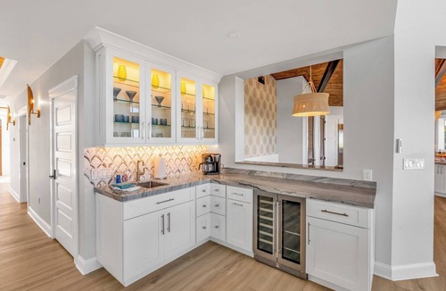 Marathon House | Morton Manor - Main House - 5bed/4.5bath single family home with private pool, dockage, pickleball court, putting green & more