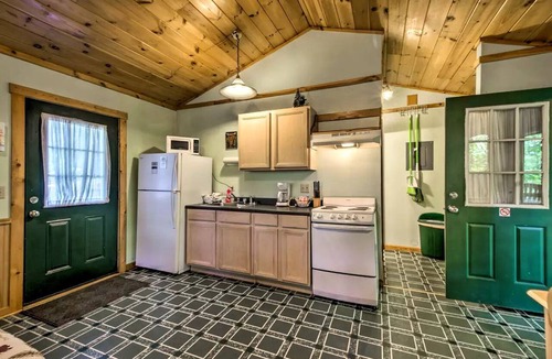 Bryson City Cabin | Mountain Tree Getaway on the Nantahala River in Bryson City, North Carolina