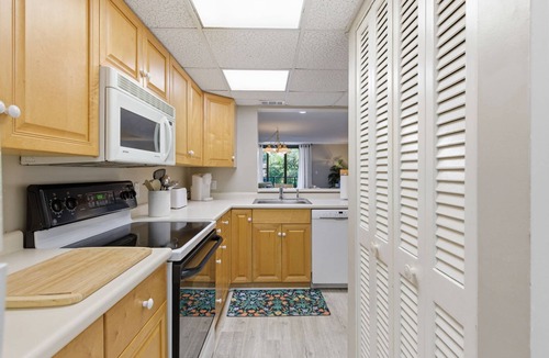 Folly Field House | Multi Level, Island Club, Oceanfront Complex, Great Amenities, Lagoon View, Balcony, Pool, Tennis