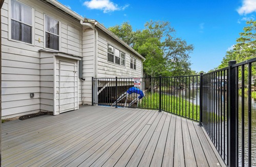 Fedhaven House | Multihome River Retreat - Pet Friendly!