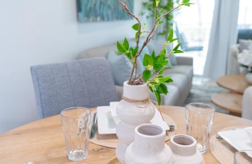 Old Naples Apartment | Naples Luxe Coral Oasis