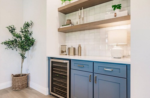 Naples Park House | Naples Luxury Orange Blossom Oasis Beach Home Heated Pool/Spa Pet Friendly