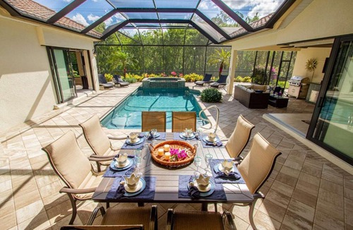 Central Naples House | Naples Starfish House - Upscale weekly rentals