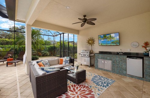Central Naples House | Naples Starfish House - Upscale weekly rentals