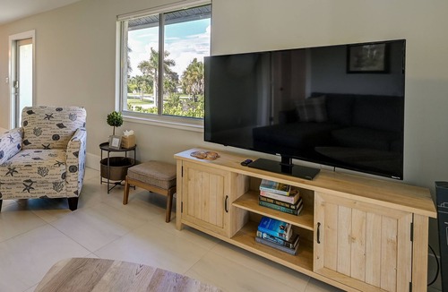 Isles of Capri Condo | Naples Vacation Rental w/ 2 Balconies & Grill!