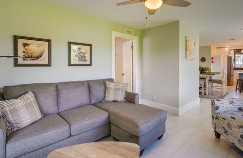 Isles of Capri Condo | Naples Vacation Rental w/ 2 Balconies & Grill!