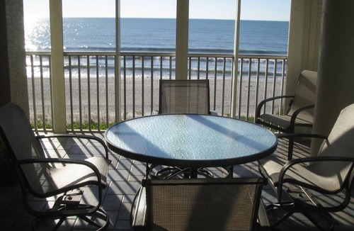 Vanderbilt Beach Condo | Naples Vanderbilt Beachfront Luxury -Gorgeous ! 14 days ok
