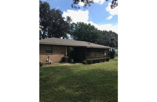 Auburndale House | Near Lake Myrtle Sports Park, Walking Distance