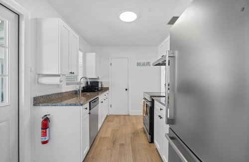 North Port House | Nestled in North Port. Updated 2 Bed/1 Bath.