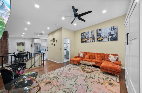 Hoboken Apartment | NEW 2BR/2Bath, 4Beds, 10 Min to NYC, Sleeps 6