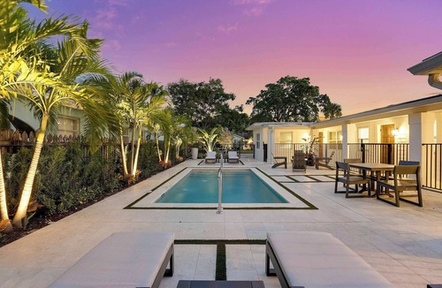 El Cid Apartment | New 2BR Bungalow Apartment #5