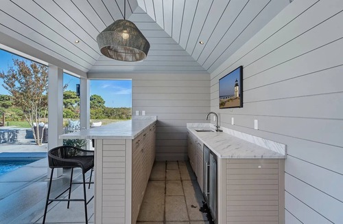 Surfside House | New 7BR Oceanview Estate Pool, Spa, Cabana 200 Yds to Nobadeer Beach