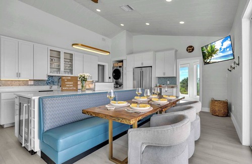 Captiva House | NEW! Beachfront! 3BR Suites Sustainable Home + Private Dock