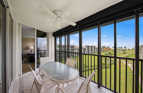 Sanibel Condo | NEW Beachfront & Gulf Water Views Loggerhead Cay 354— heated Pool, Tennis, Pickleball & Beach Gear. Weekly Stays