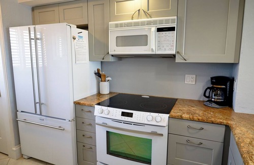 Laguna Shores Condo | New Beachfront Condo - Breathtaking Views & Pool