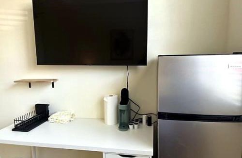 Bonita Shores Hotel | NEW Cozy Beach Retreat Studio
