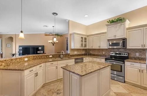 Estero Villa | NEW! Enjoy resort-style living in this 3-bedroom villa in adorable Estero!