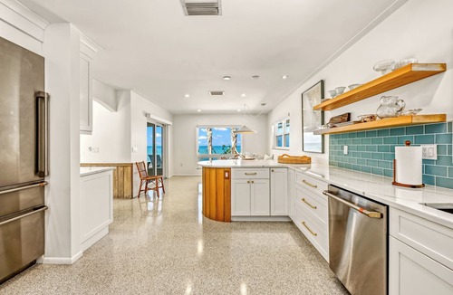 Englewood House | NEW! Ibis Cottage | Direct Beachfront Retreat on Manasota Key