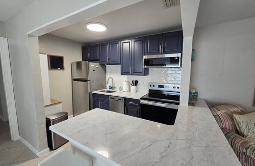Sarasota Cottage | NEW.Lido Key Cottage
