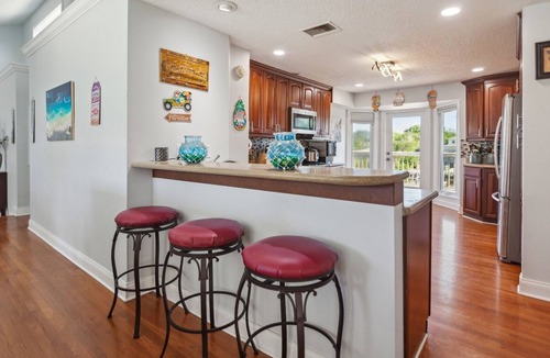 Ozona House | NEW LISTING! Luxurious Coastal Retreat w/ Private Pool by RedAwning