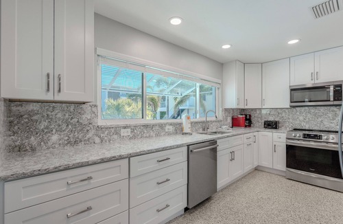 Fort Myers Beach House | New Listing - Miramar Palms is 4 minute walk to the beach access