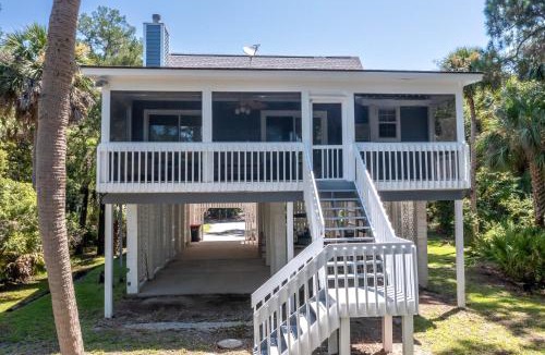 Oceanmarsh Subdivision House | New Listing! Sleeps 10 on Harbor Island - Golf Cart Available for Rent