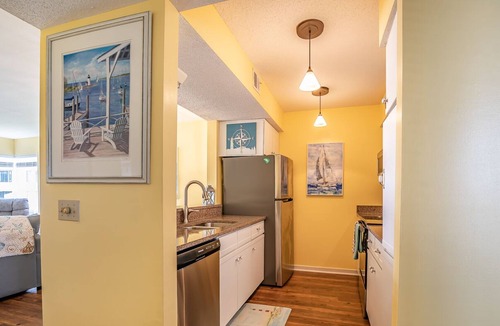 Beachwalk Condo | New listing - Condo on Harbor Island
