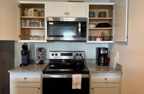 Pendleton House | NEW! Pendleton Retreat for Meaningful Moments & Memories 5 miles from Clemson U