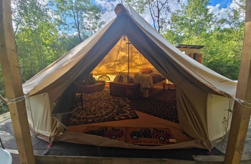 Mount Vision RV Rental | NEW! Site 3 at Coyote Hollow Park with private restroom and soaking tubs