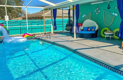 Lakeland House | NEW! Southeastern University Private Oasis w/ heated pool