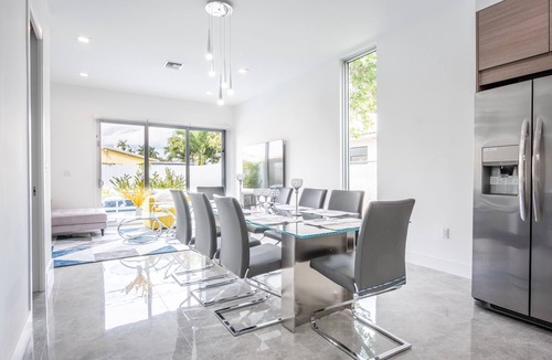 Coral Way House | NEW Townhouse in Coconut Grove
