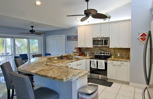 Venetian Shores Villa | NewListing Canal Home Snake Creek with Bay&Ocean Access Tiki&Pool 100ft Dockage