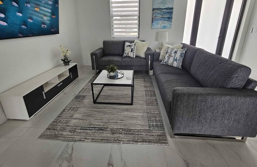 Diplomat House | Newly Built Vacation Home. Fun Relaxed Getaway.