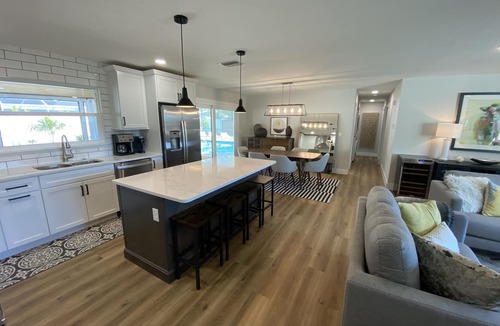 Southgate House | Newly remodeled close to downtown and beaches 3/2 heated pool and screened lanai