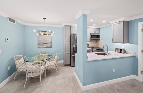 Sanibel Condo | Newly Renovated Garden View 1 bed, 1 bath at Sanibel Moorings #921