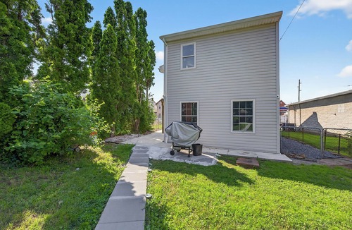 Middletown House | Newly Renovated Middletown Home