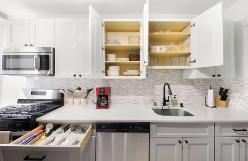West Side Apartment | Newly Updated 3BR Furnished Home Close to Path, Lightrail and Pets Welcome
