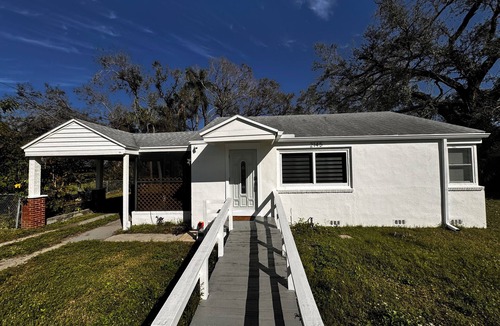 Fort Myers Cottage | Newly updated cottage located walking distance to Downtown Ft. Myers