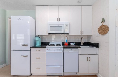 North Redington Beach Apartment | Newly Updated! Sea Rocket 4: Ground Floor