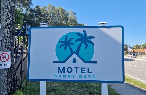 St. Petersburg - Clearwater Hotel | Nice renovated 1 bedroom Apartment Sunny Days Motel 3