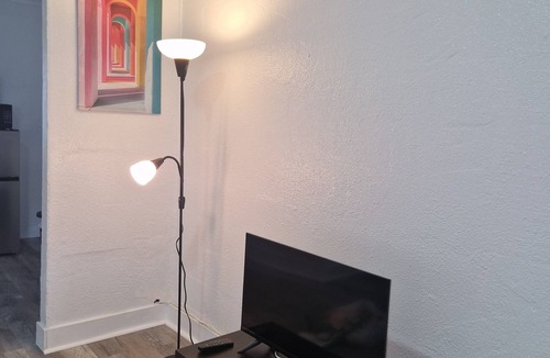 St. Petersburg - Clearwater Hotel | Nice renovated 1 bedroom Apartment Sunny Days Motel 3