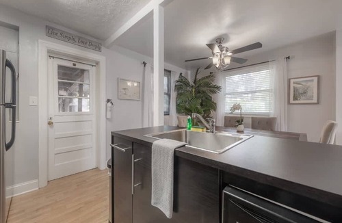 SoHo House | Nice Swann, Peaceful 2BR w/garden patio off Swann