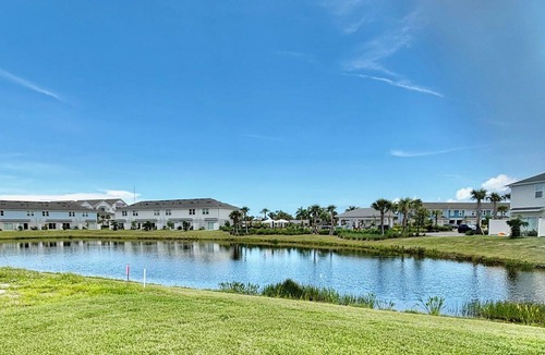 Laurel House | Nokomis Escape! Close to Beach, Relaxation & Eats