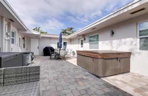Florida North Atlantic Coast House | North Palm Beach Oasis w/Hot Tub - 2 Mi to Ocean!