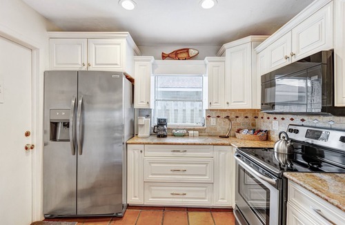 Naples Park House | Now-7/19 available. Jan 2027 OPEN