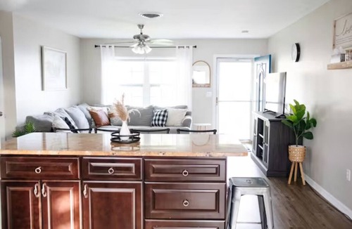 Sarasota Springs House | Oakview Home - Delightful 3BR/2BA with Heated Pool