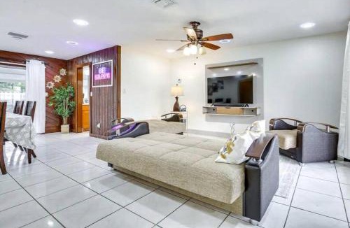 Sunrise Apartment | Oasis of Sunrise